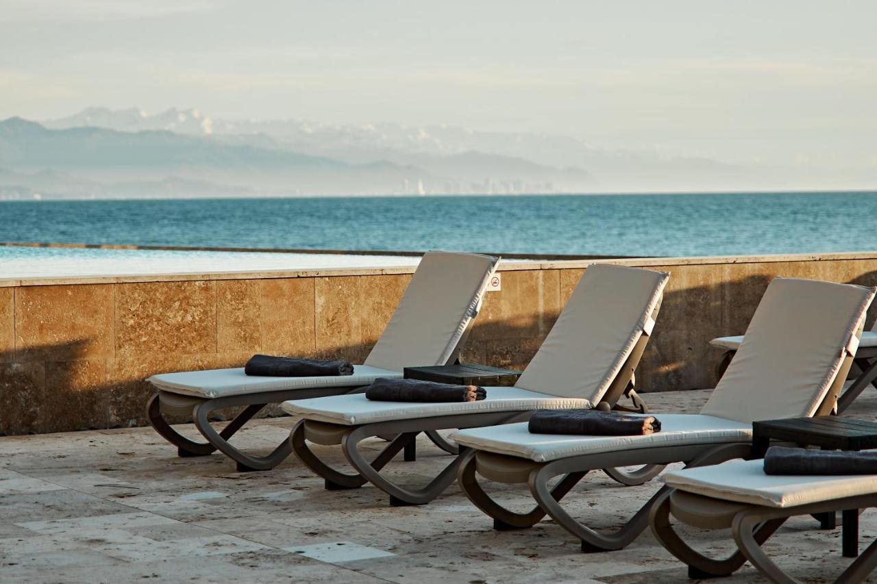 Miramare Magnetic Beach Hotel كوبوليتي المظهر الخارجي الصورة